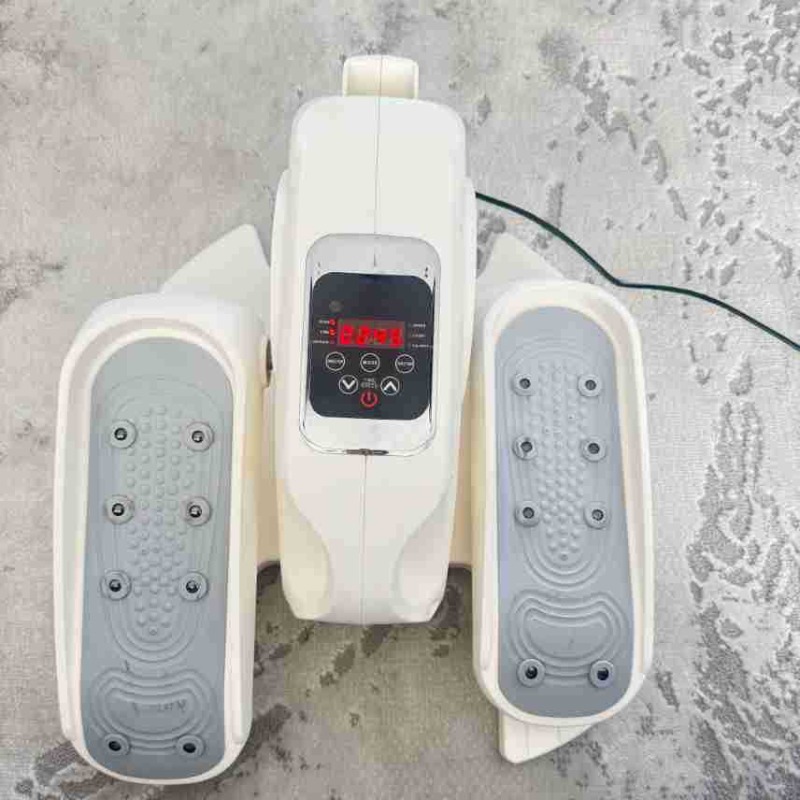 電動ウォーキングマシン 足リハビリステッパー 家庭用フィット - Gripper Foot Walking のレビューと価格