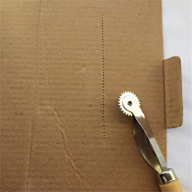 実用的な縫製ツールキットアクセサリー、鋸歯状エッジパターン、 - Tailor Chalk Marker のレビューと価格
